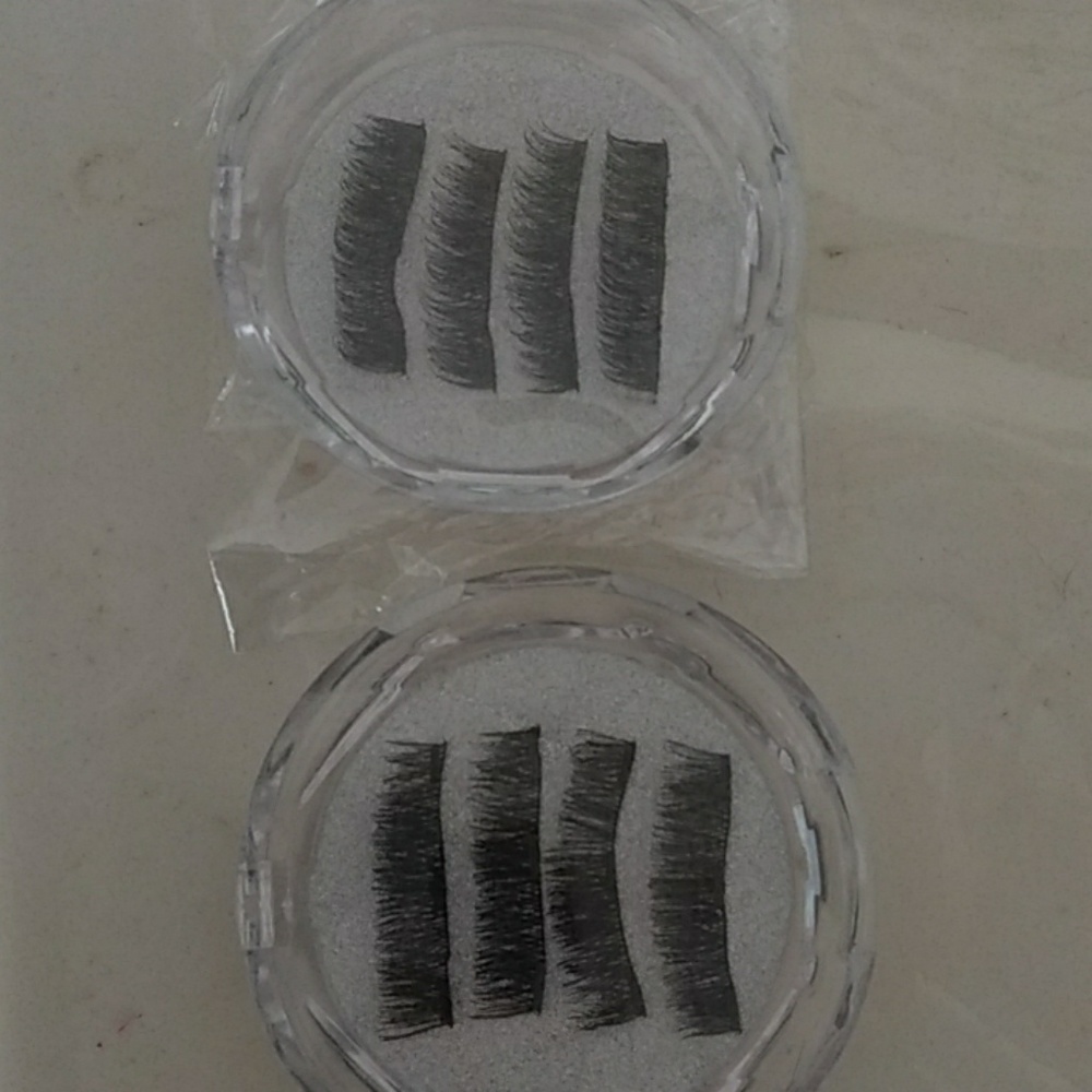 Magnetic eyelashes - Picture 2 of 3